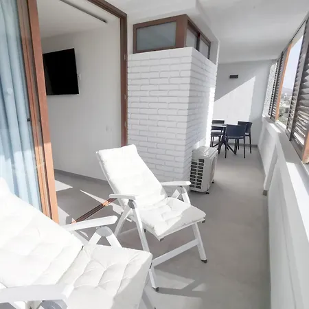 2 Bedroom Close To The In Maspalomas Holiday home *